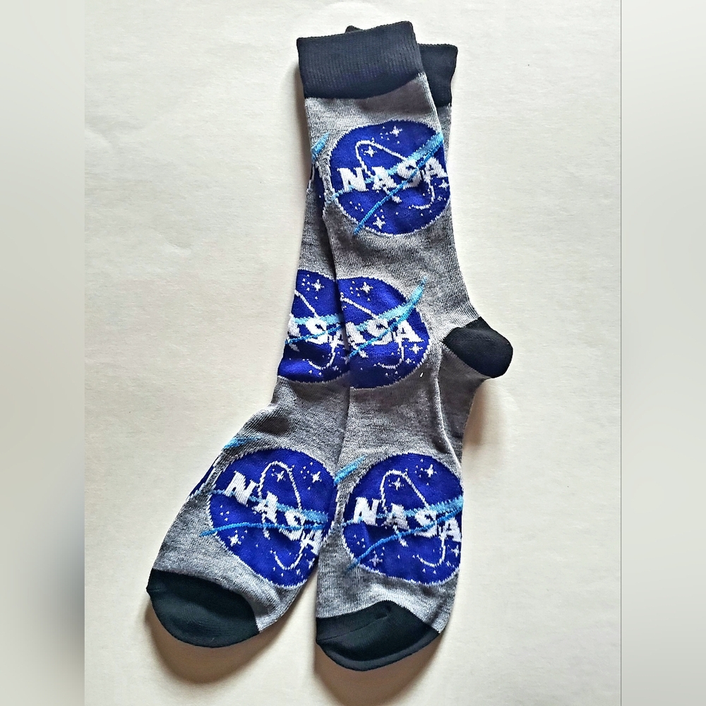 Men's NASA Logo Socks Sized 6-12, NWOT